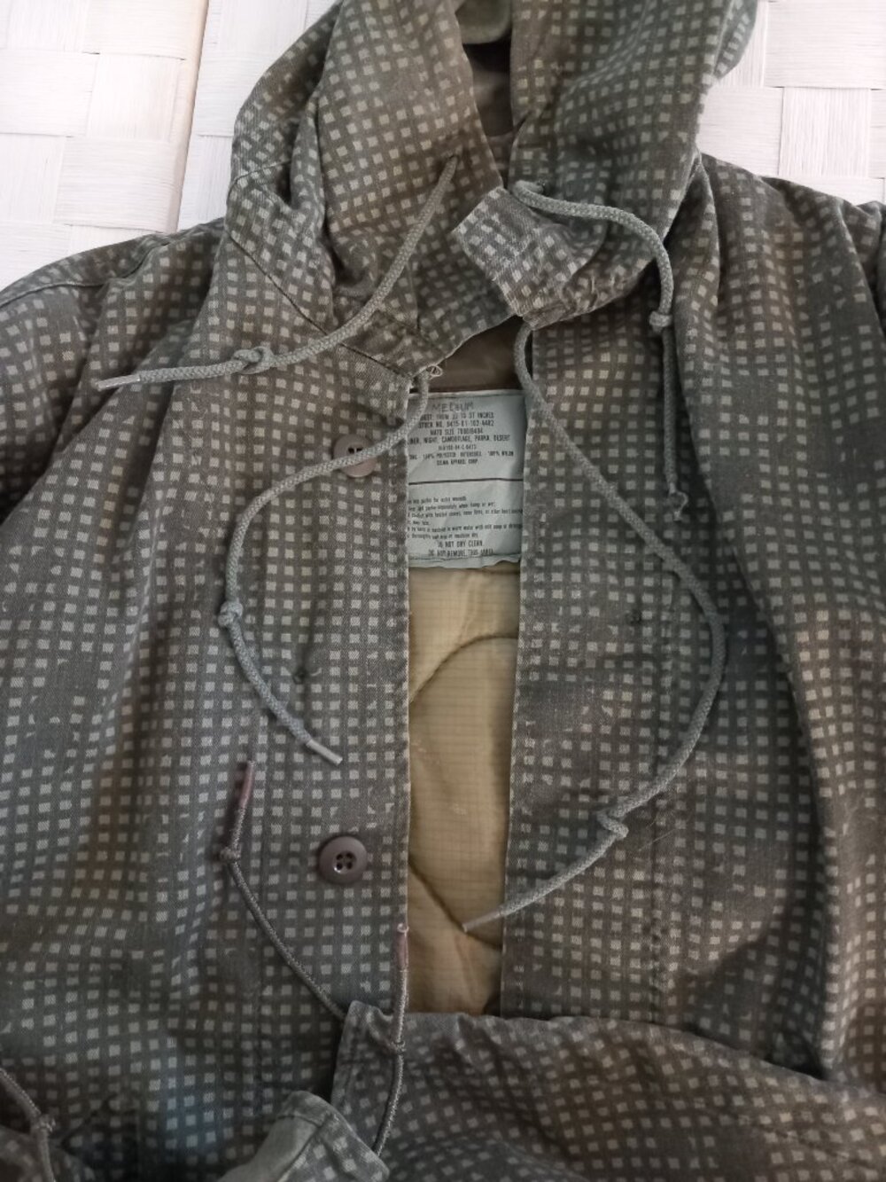 Vintage Desert Camouflage Fishtail Parka with removable liner Size Medium